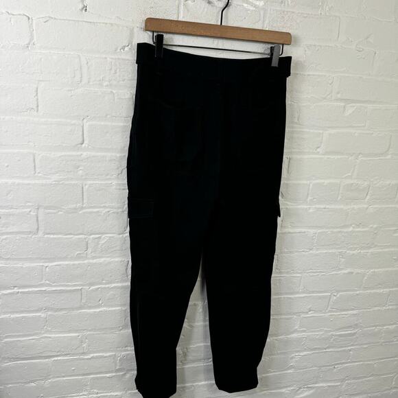 Banana Republic Women's Mid-Rise Stright-Leg Cargo Pants Solid Black Size 4 - Picture 2 of 5